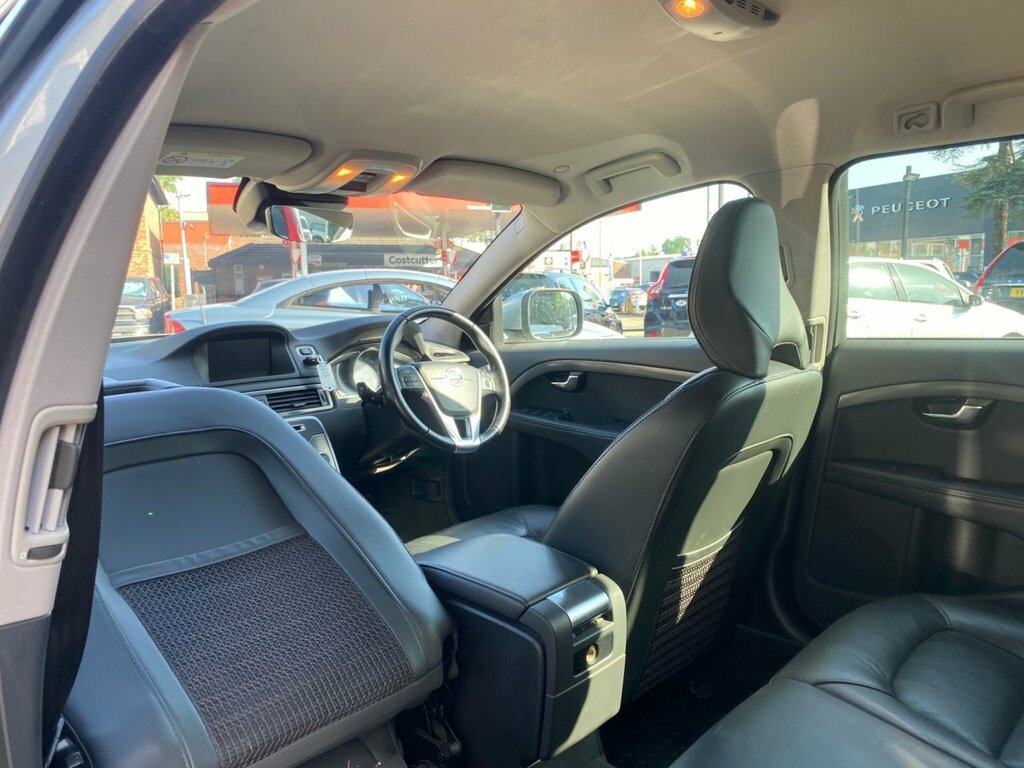 Volvo XC70 D4 Se Lux Blue #18