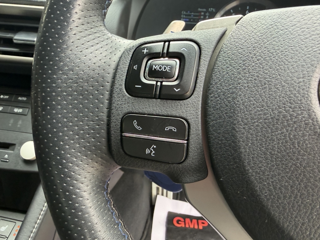 Lexus RC 300H 2.5 Luxury Cvt Silver #23