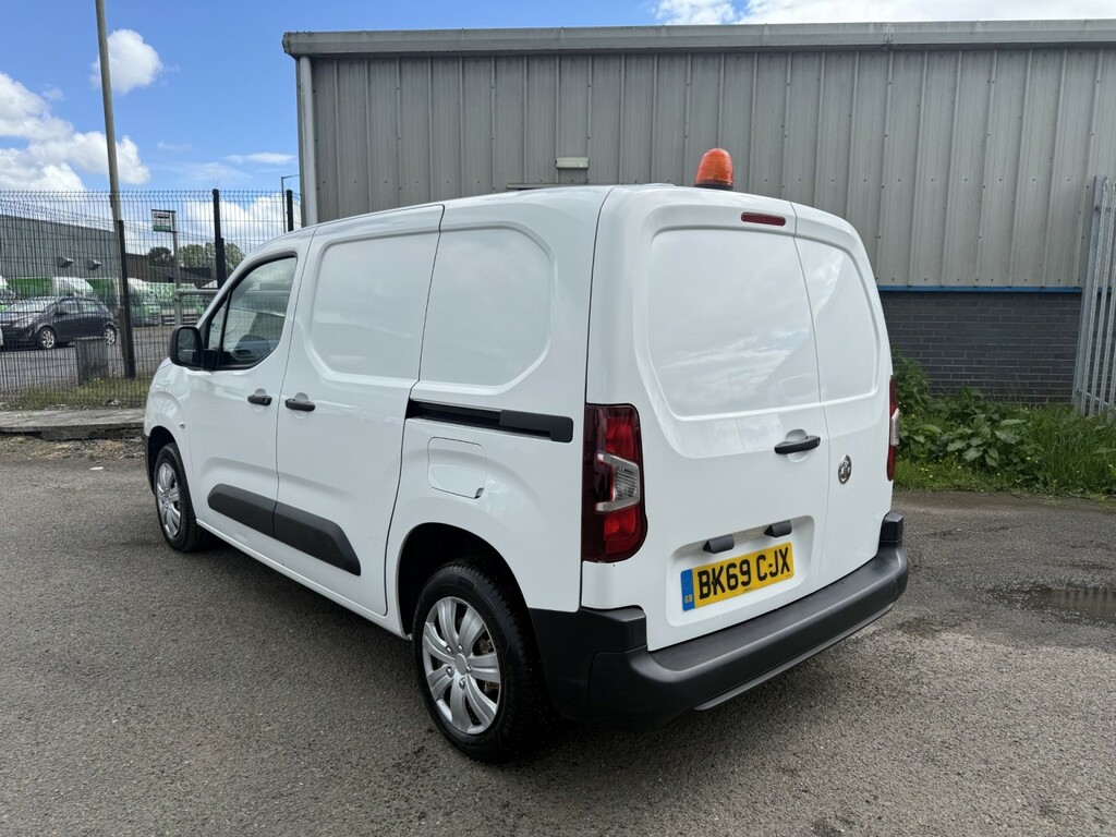 Vauxhall Combo Panel Van 1.6 Turbo D 2000 Edition 2019 White #5