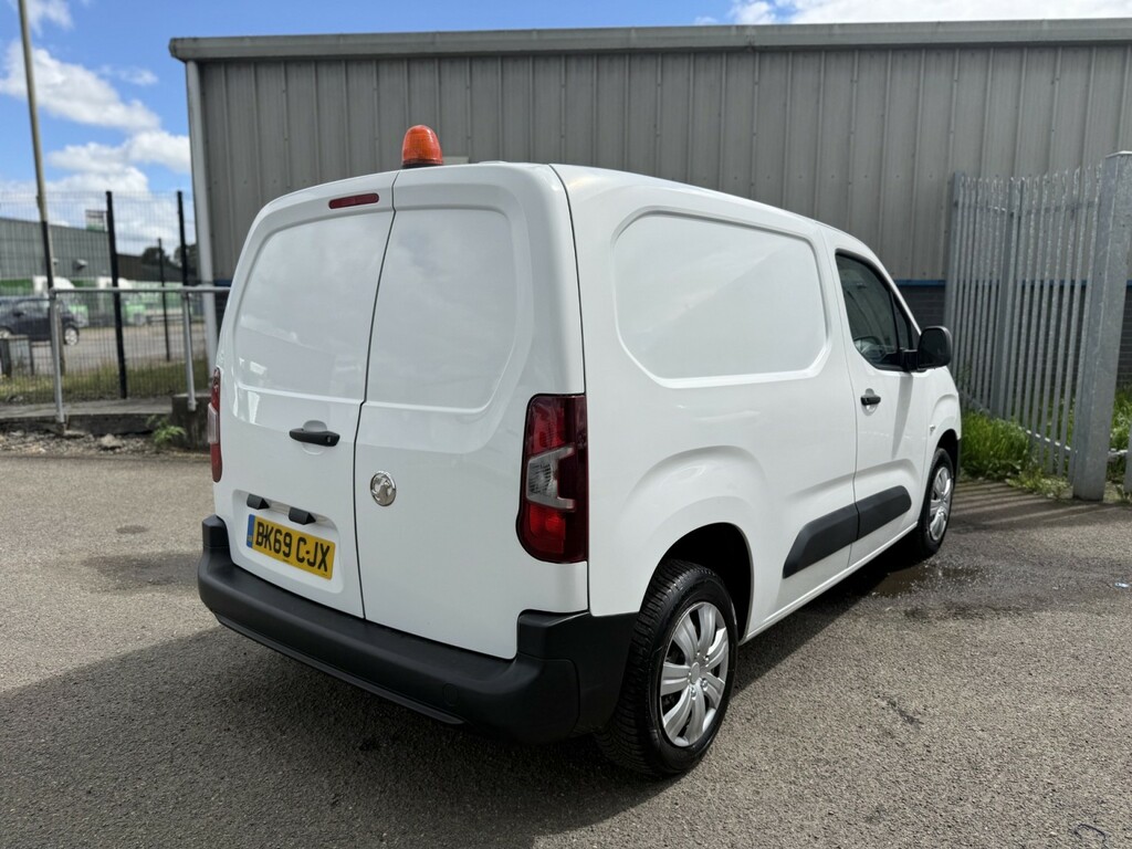 Vauxhall Combo Panel Van 1.6 Turbo D 2000 Edition 2019 White #3
