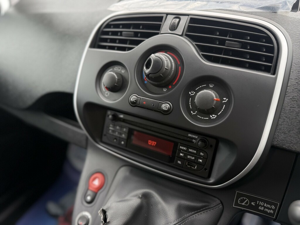 Renault Kangoo Maxi Maxi 0.0 I Ll21 Business Plus 59 Bhp White #17