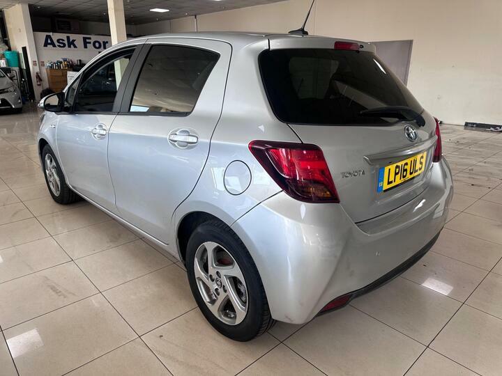 Toyota Yaris 1.5 Vvt-h Icon E-cvt Euro 6 LP16ULS Silver #5