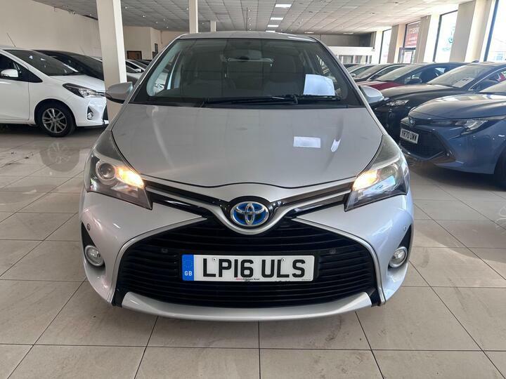 Toyota Yaris 1.5 Vvt-h Icon E-cvt Euro 6 Silver