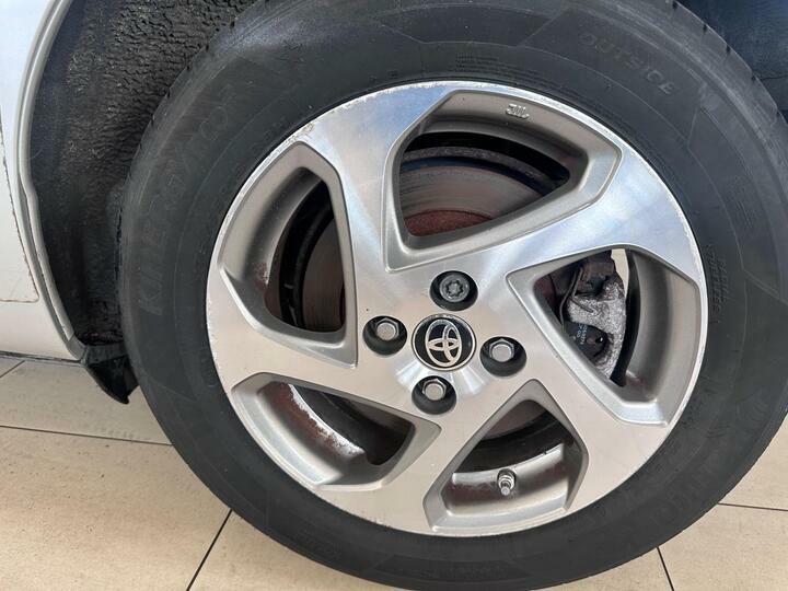 Toyota Yaris 1.5 Vvt-h Icon E-cvt Euro 6 LP16ULS Silver #6