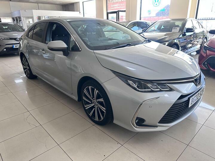 Toyota Corolla 1.8 Vvt-h Design Cvt Euro 6 Ss BG22SZF Silver #2