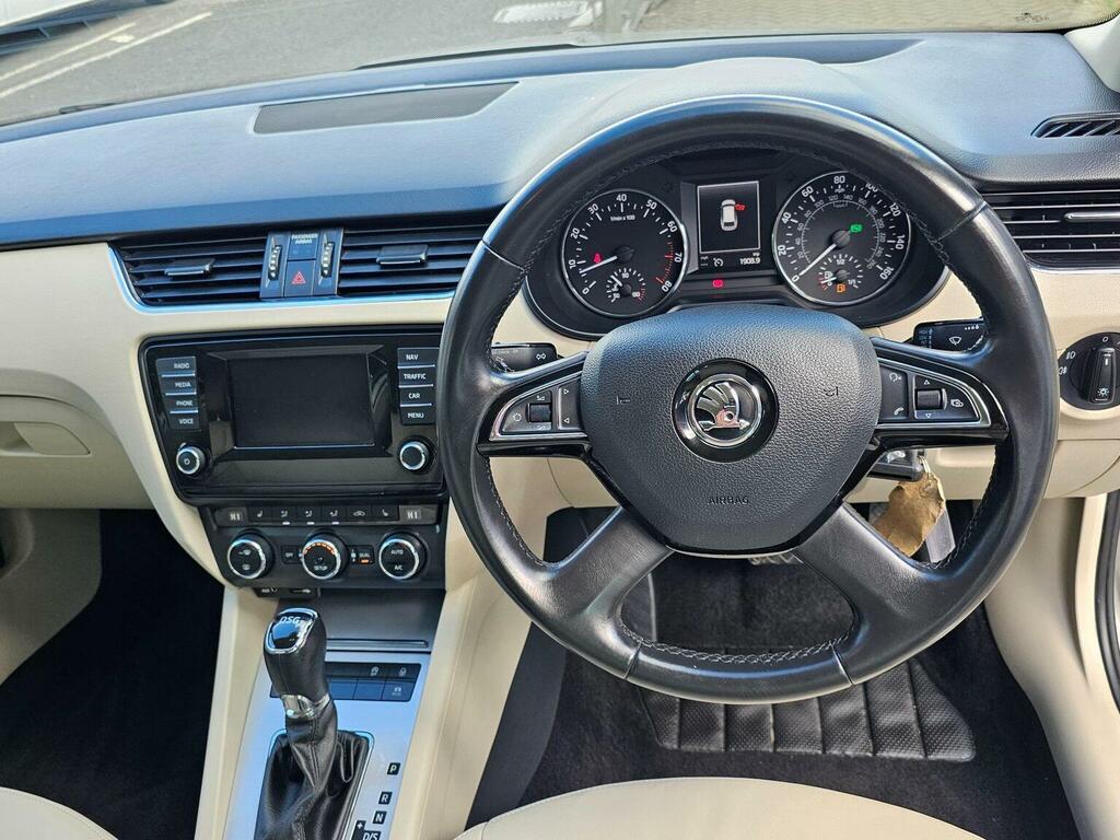 Skoda Octavia 1.4 Tsi Elegance Euro 5 Ss Silver #36
