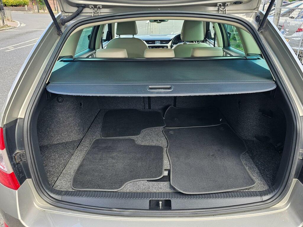 Skoda Octavia 1.4 Tsi Elegance Euro 5 Ss Silver #60