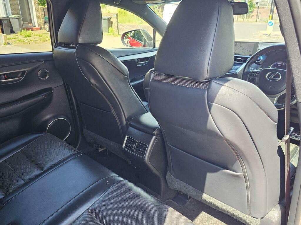 Lexus NX 300H 2.5 F-sport Premium Navigation White #56