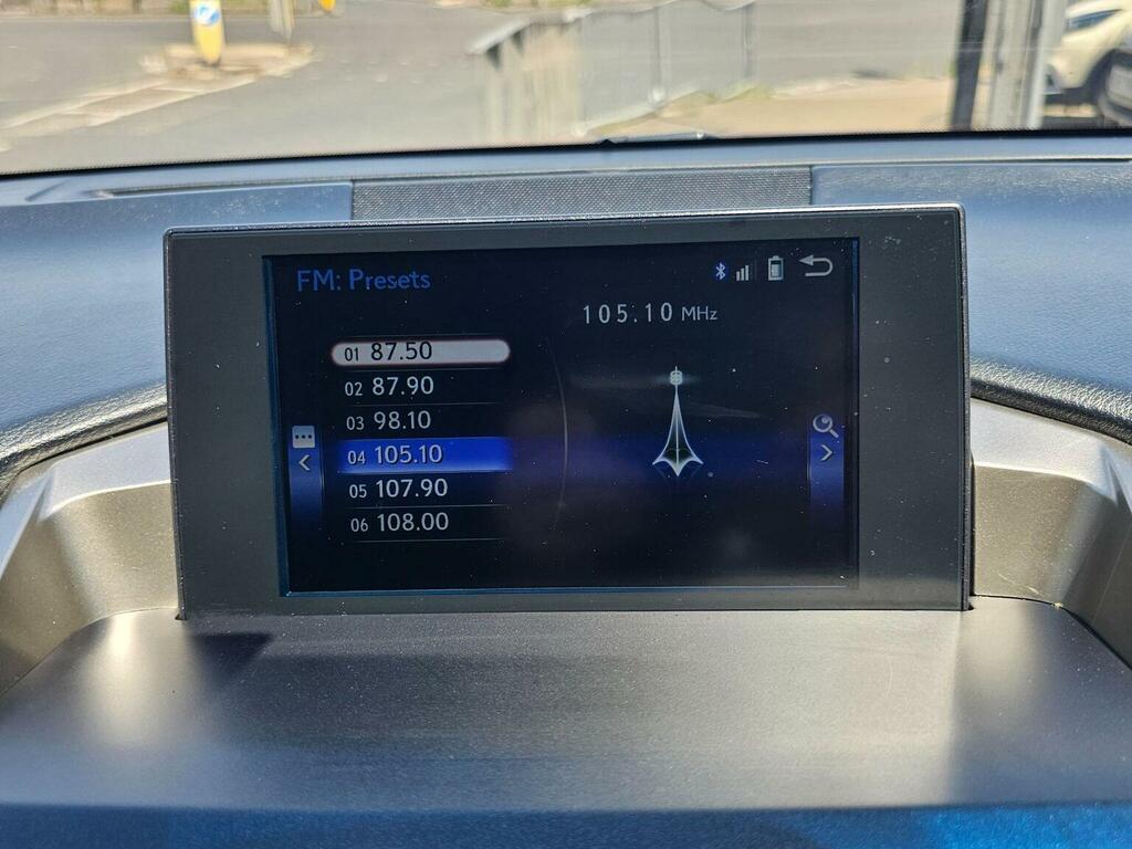 Lexus NX 300H 2.5 F-sport Premium Navigation White #43