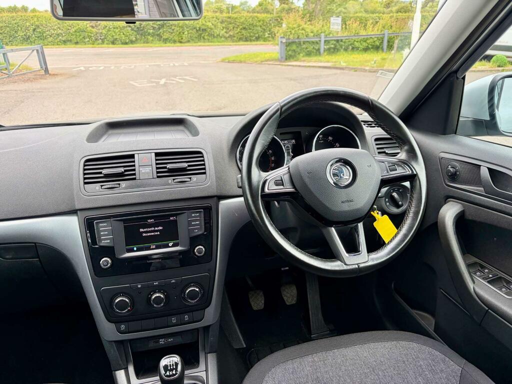 Skoda Yeti 2.0 Tdi S Outdoor 4Wd Euro 6 Ss NU66BHA Grey #2