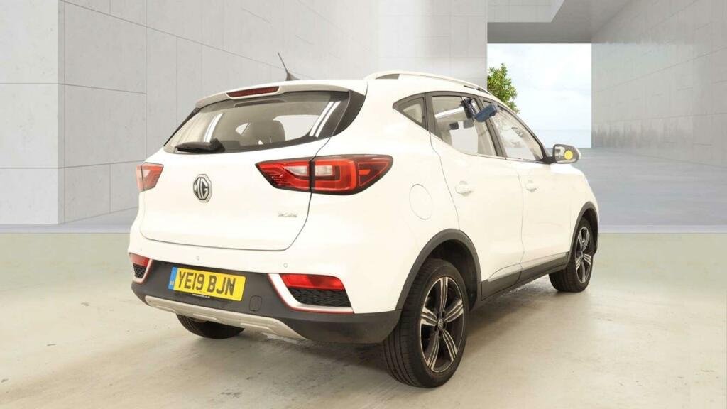MG ZS Limited Edition White #3