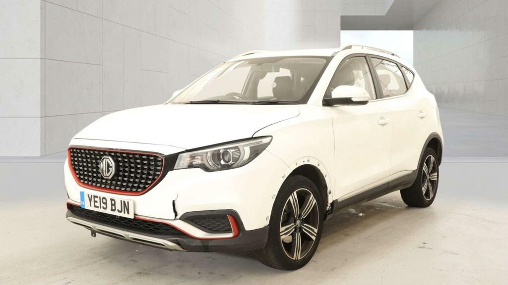MG ZS Limited Edition White