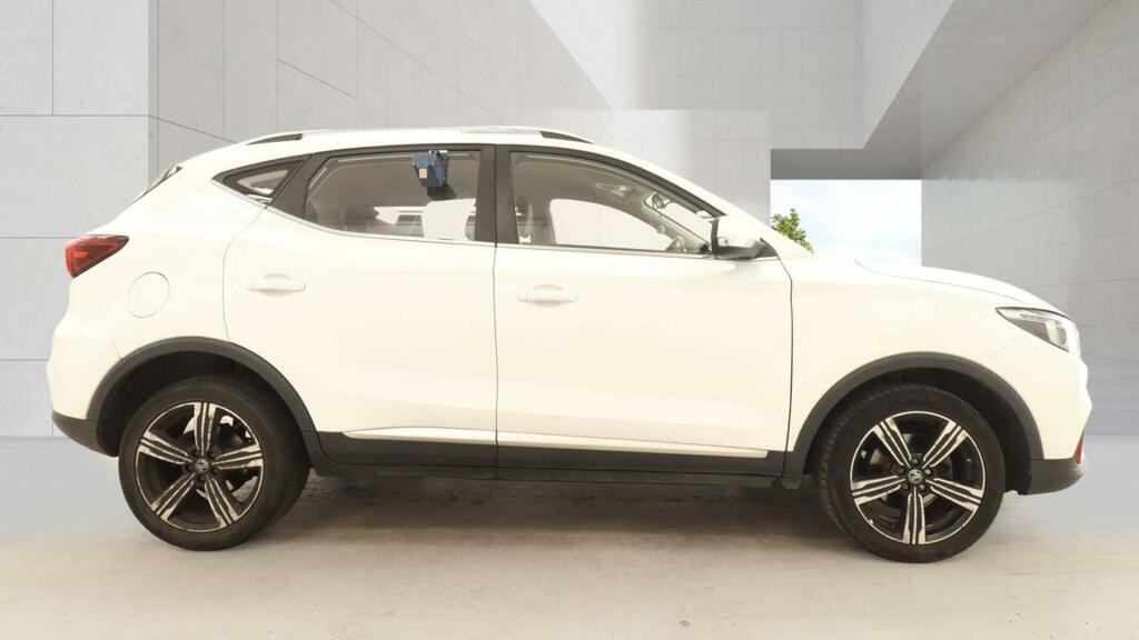 MG ZS Limited Edition White #4