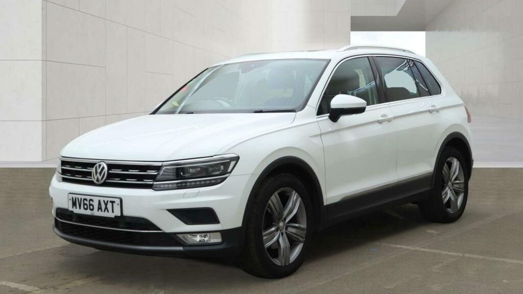 Volkswagen Tiguan 2.0 Tdi Bluemotion Tech Sel Euro 6 Ss MV66AXT White #2