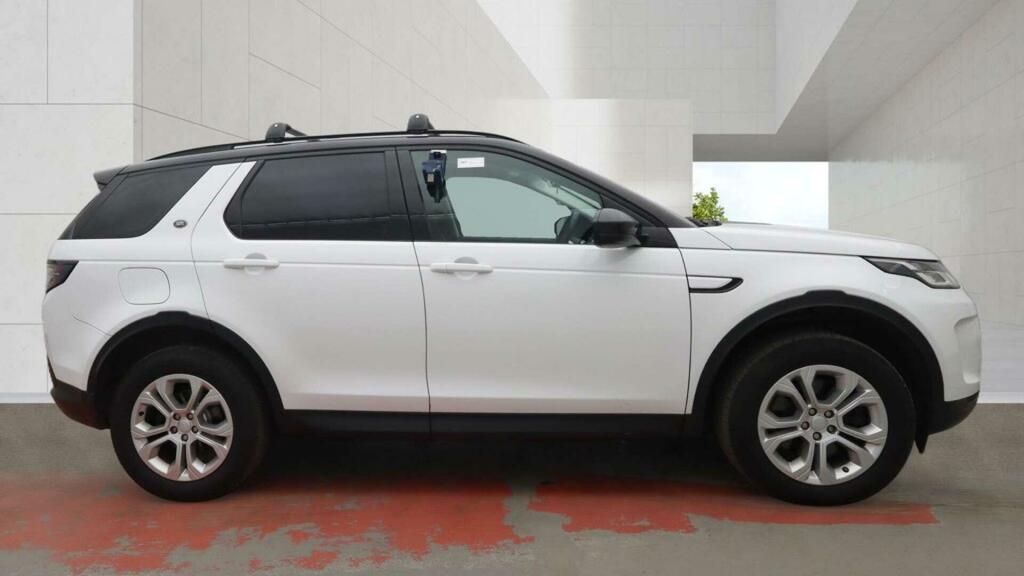 Land Rover Discovery Sport S White #4
