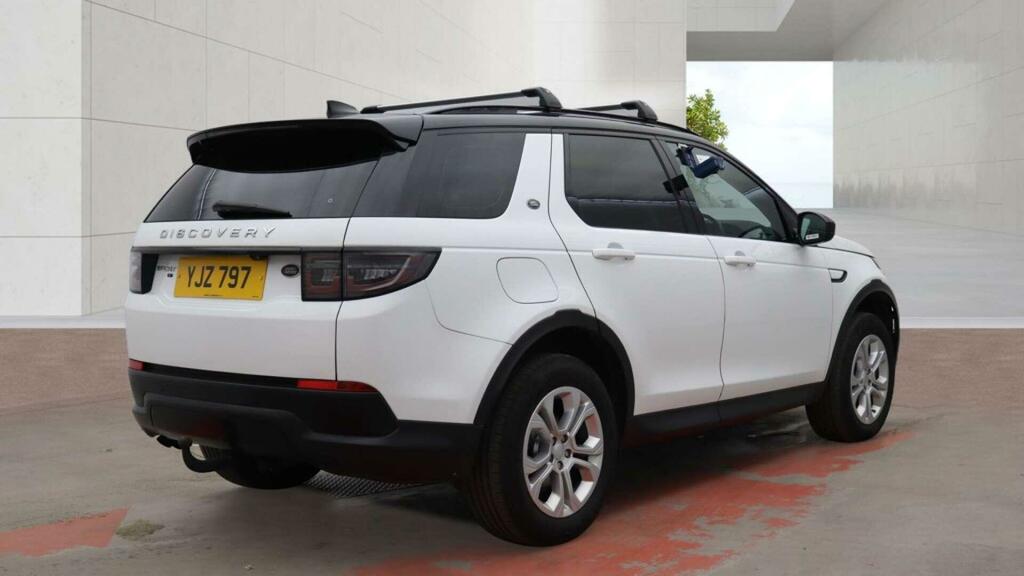 Land Rover Discovery Sport S White #3