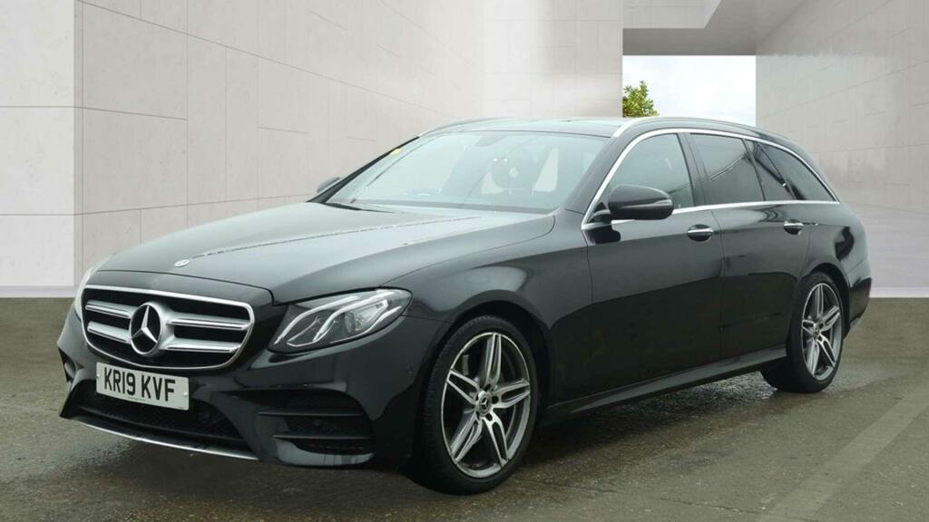 Mercedes-Benz E Class 2.0 E200 Amg Line Premium G-tronic Euro 6 Ss KR19KVF Black #2