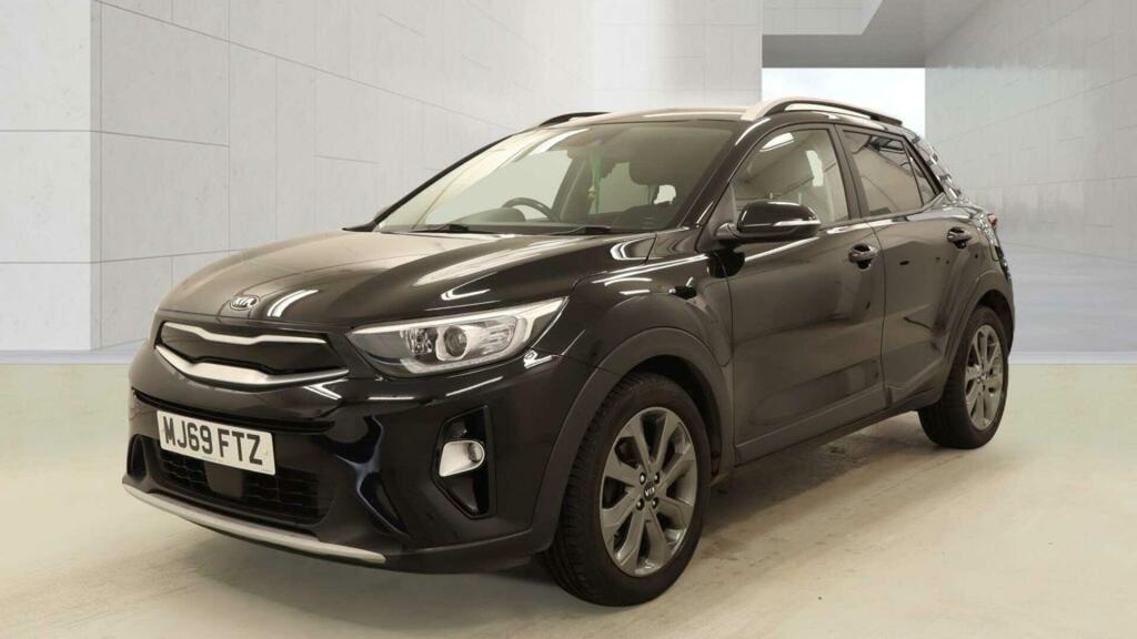 Kia Stonic 3 Black #2