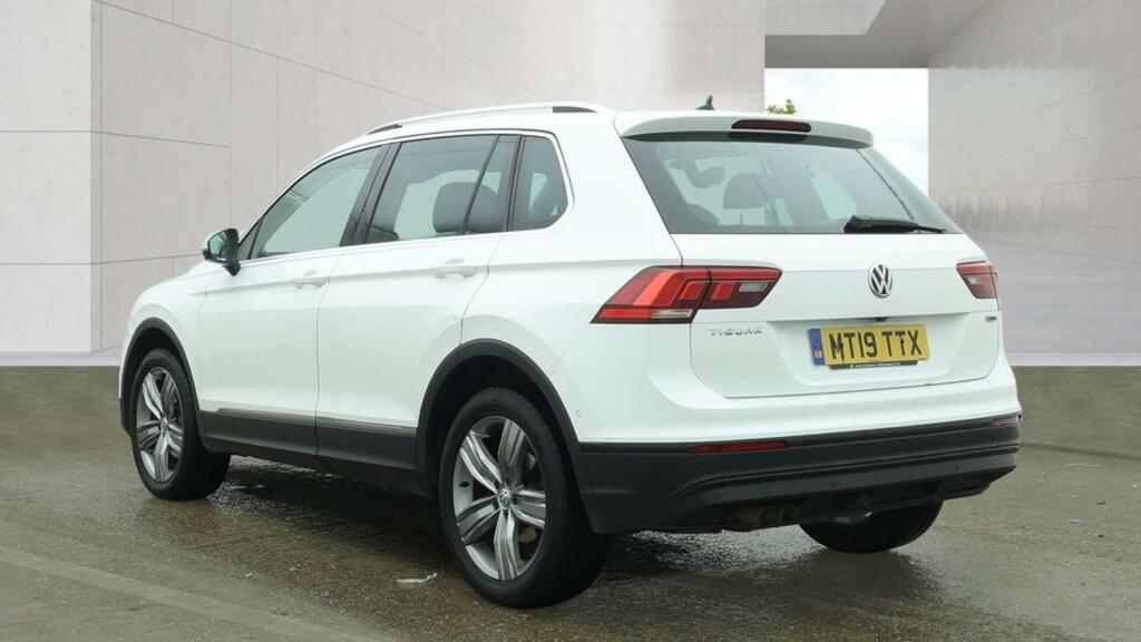 Volkswagen Tiguan Match White #3