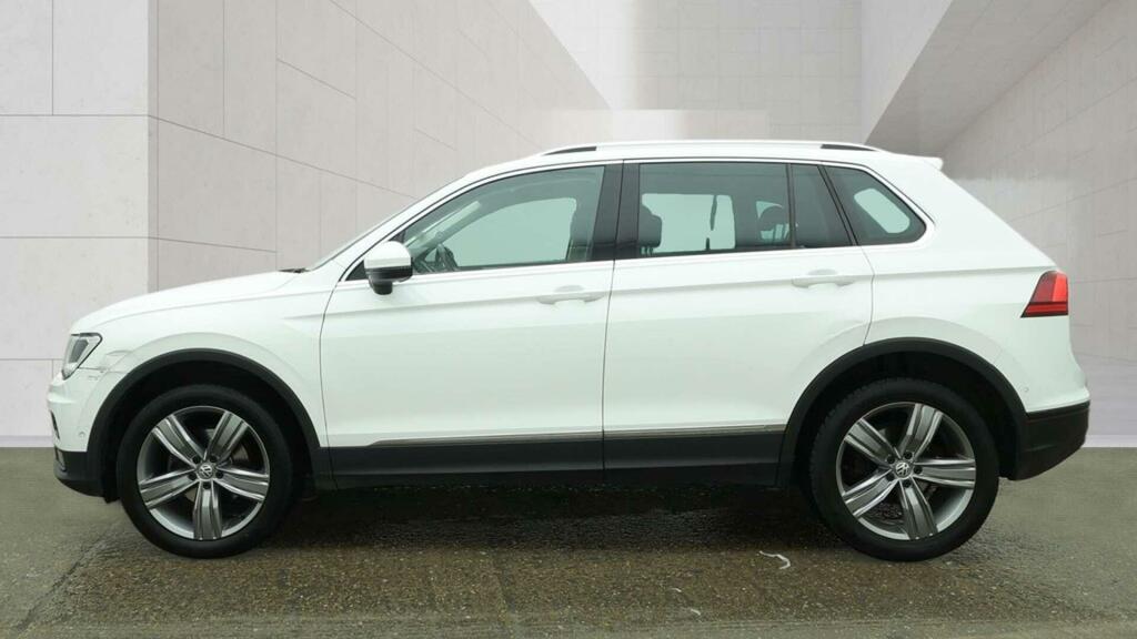 Volkswagen Tiguan Match White #6