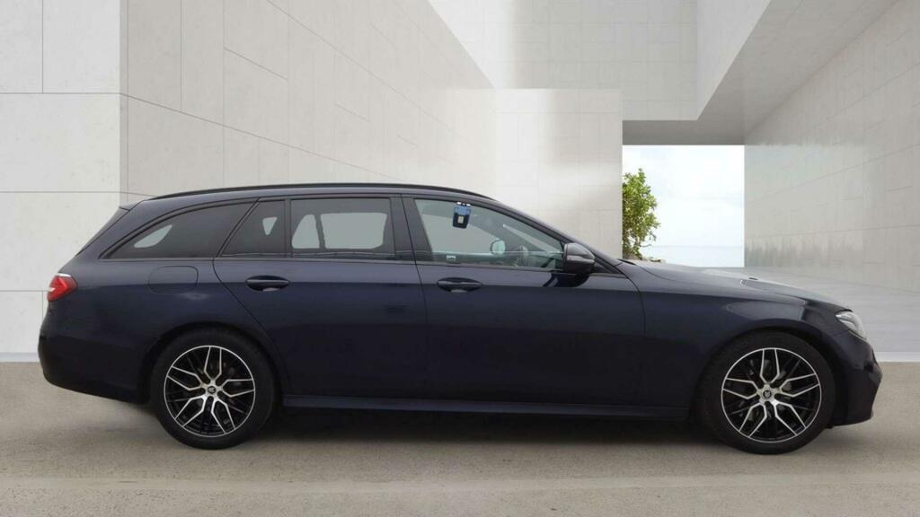 Mercedes-Benz E Class Amg Line Night Edition Blue #5