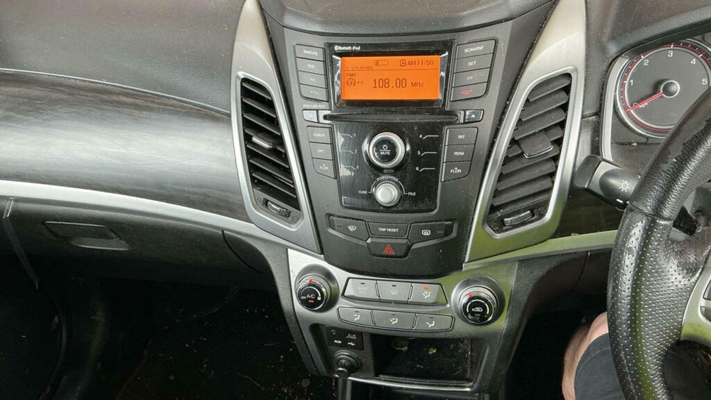 SsangYong Korando Silver #8