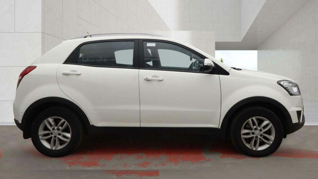 SsangYong Korando 2.2D Se 4Wd Euro 6 White #2