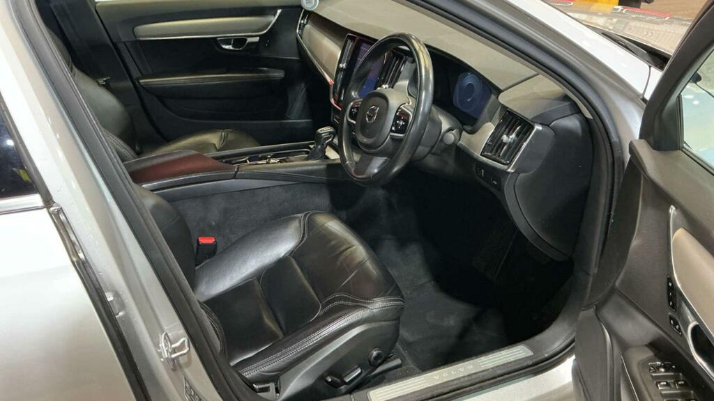 Volvo S90 D4 Inscription Black #11