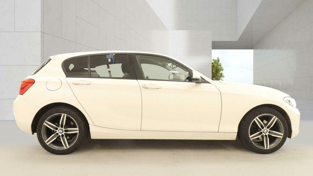BMW 1 Series 1.5 116D Sport Euro 6 Ss WD18PMY White #4