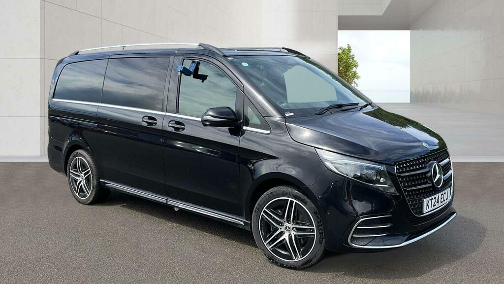 Mercedes-Benz V Class Amg Line Black #3