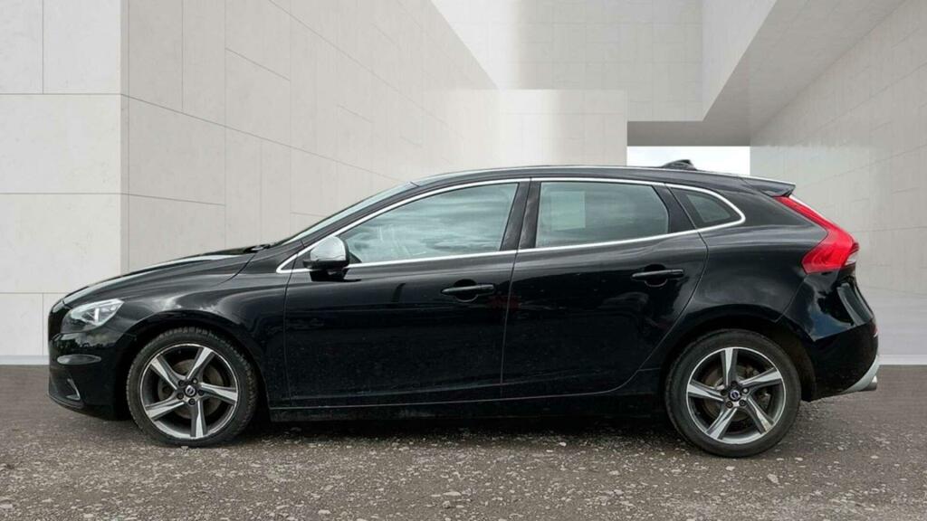 Volvo V40 R-design Black #5