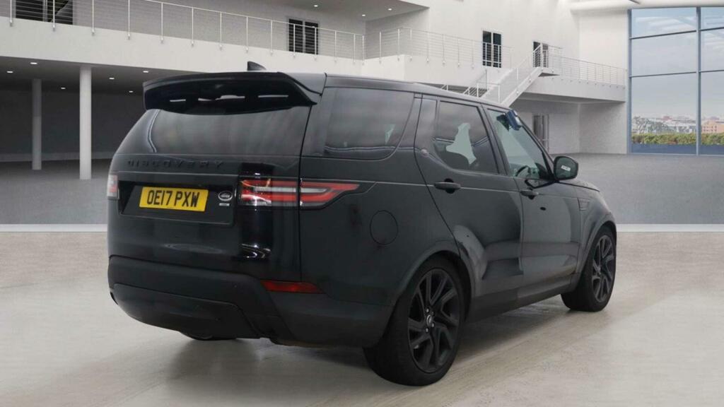 Land Rover Discovery Hse Black #4