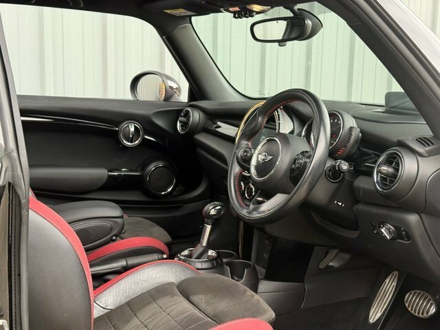Mini Hatch Cooper Works 2.0 Hatchback YJ66HAH Black #5