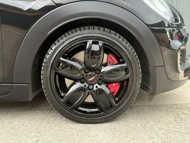 Mini Convertible Cooper Works Convertible 2.0 Black #4