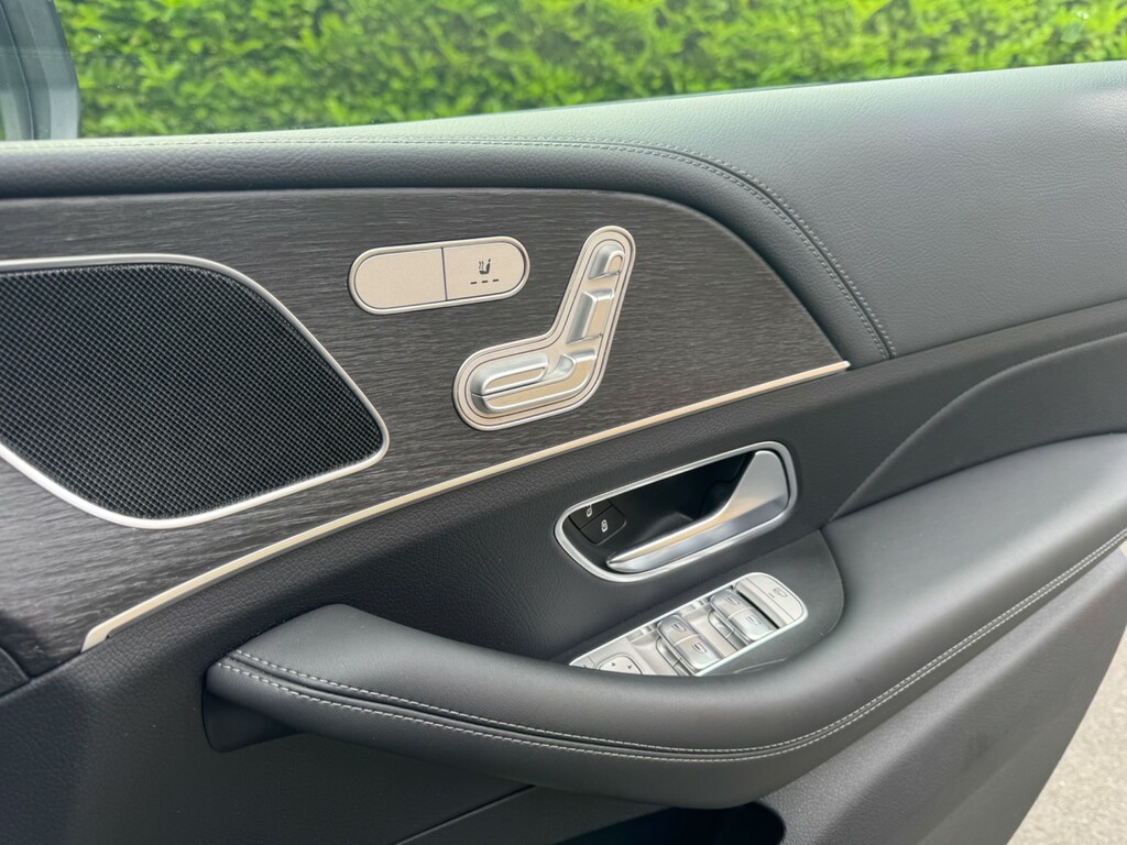 Mercedes-Benz 350 Coupe Silver #27