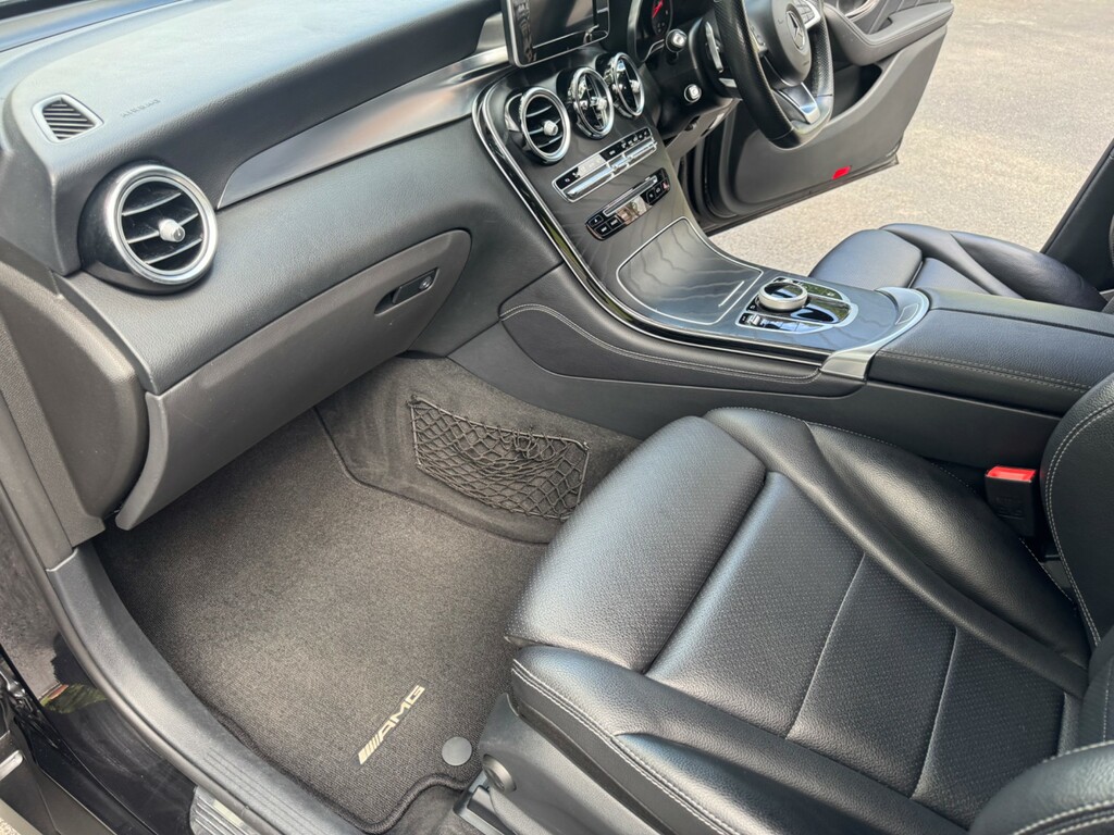 Mercedes-Benz 220 Glc 220 D 4Matic Amg Line Black #4