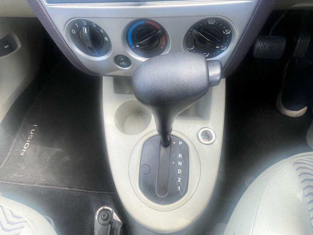Ford Fusion 1.6 Zetec 100 Bhp Silver #19