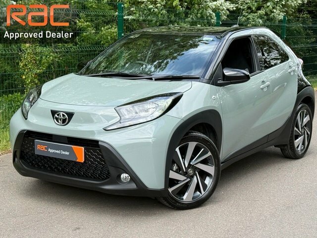 Toyota Aygo X Vvt-i Edge Hatchback Green