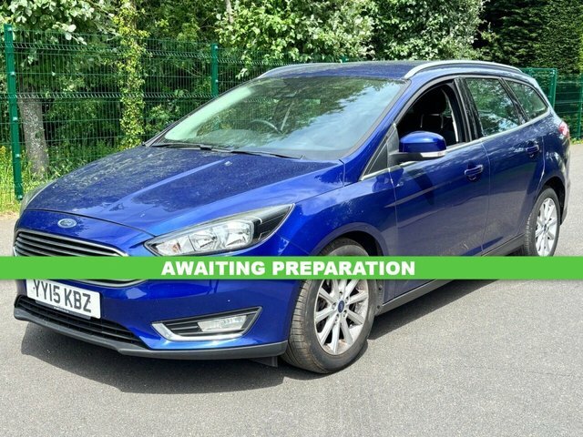 Ford Focus Titanium Estate Blue