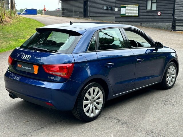 Audi A1 Tfsi Sport Sportback Blue #4