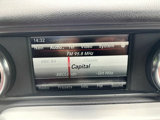 Mercedes-Benz SLK 200 Blueefficiency Tip White #48