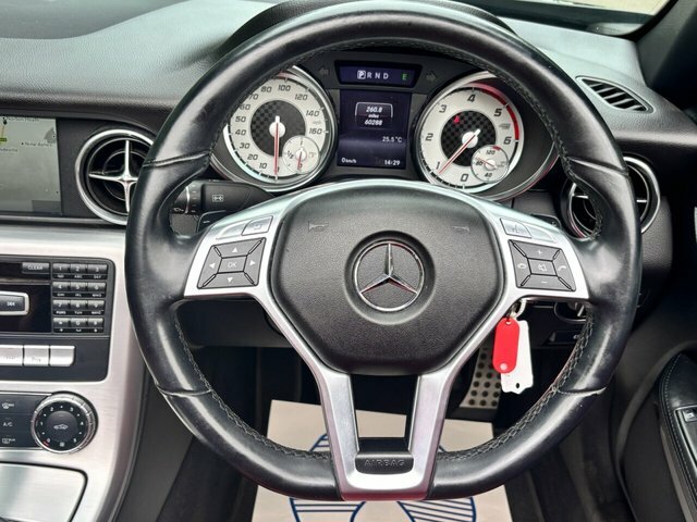 Mercedes-Benz SLK 200 Blueefficiency Tip White #42