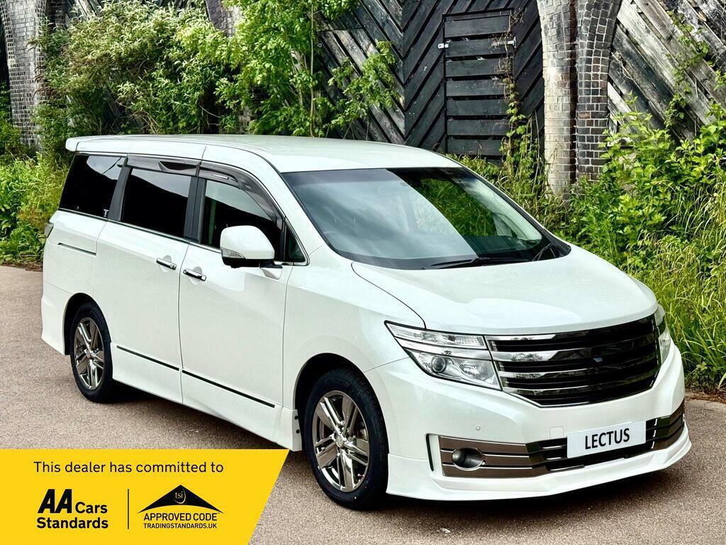 Nissan Elgrand Rider Black Line Edition 2.5 White