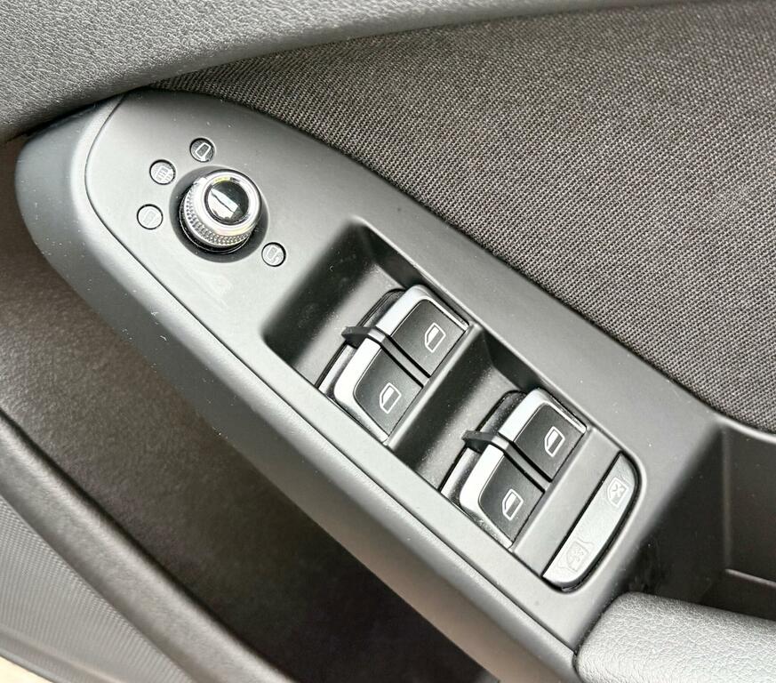 Audi A4 Avant 2.0 Avant Tdi Se Silver #52