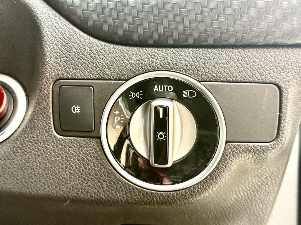 Mercedes-Benz A Class A200 Blueefficiency Sport Cdi Black #35
