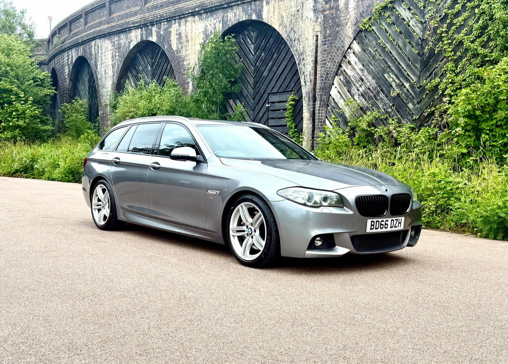 BMW 5 Series  Grey #10