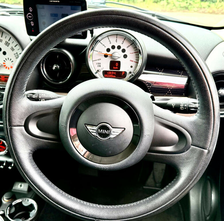 Mini Hatch 1.6 Cooper Coupe Black #23