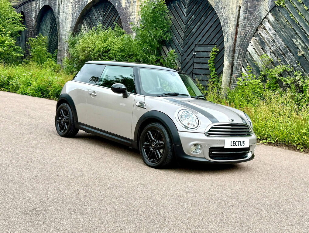 Mini Hatch 1.6 Cooper Coupe Black #10