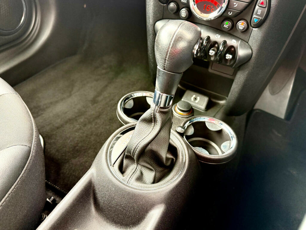 Mini Hatch 1.6 Cooper Coupe Black #30