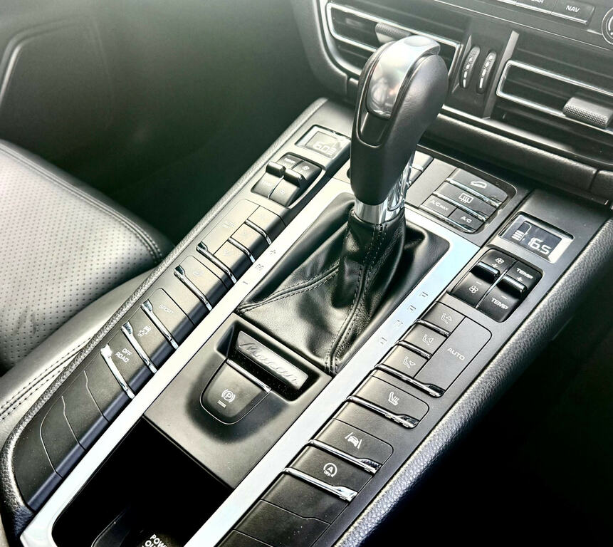 Porsche Macan Gts 2021 #34